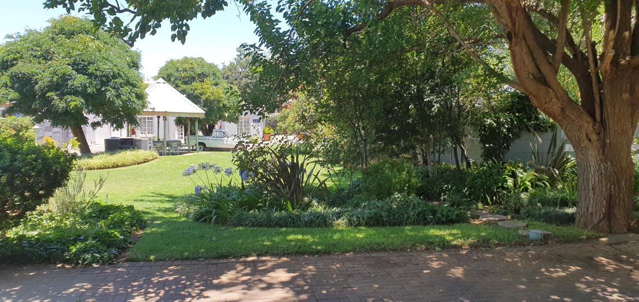 Acacia Westdene B&B Bloemfontein Exterior photo